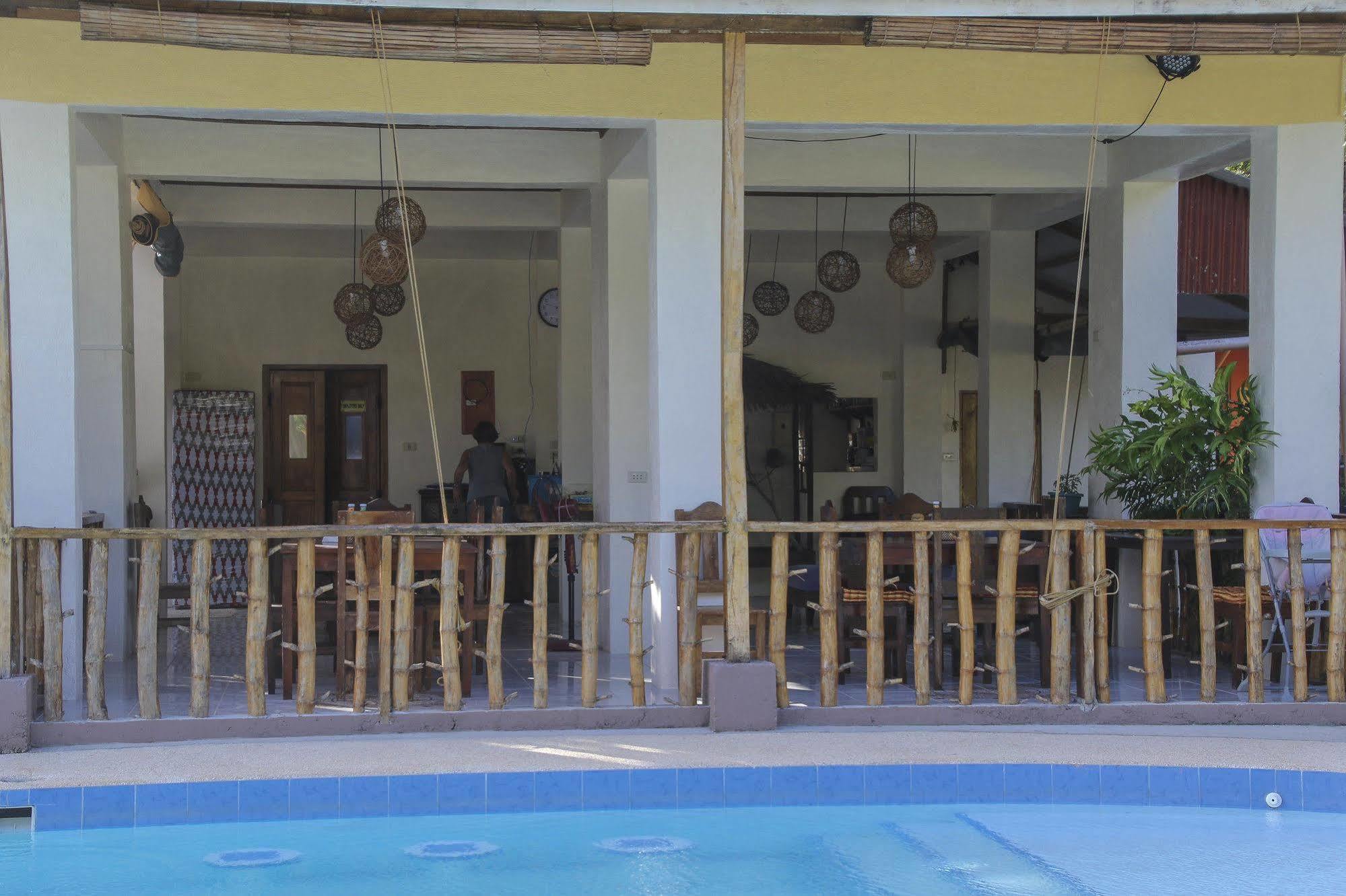 Isla Hayahay Beach Resort And Restaurant Calape Exterior photo